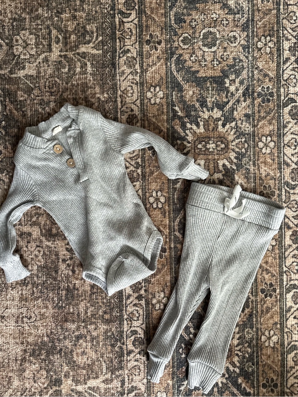 Ribbed Knit Baby Two-Piece Set in Light Gray